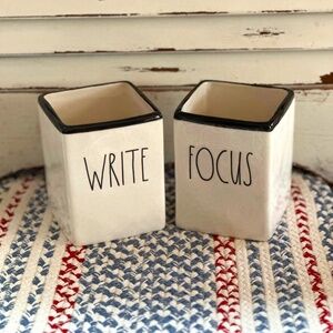 RAE DUNN Artisan Set "Focus" and "Write" Pen/Pencil Office Holder set.